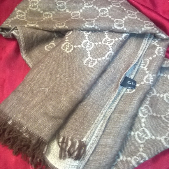Gucci Scarf - Picture 1 of 1